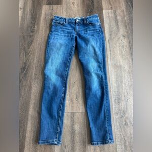 Banana Republic Jeans.  Skinny Fit.  Women’s size 27/4.  Good used condition!